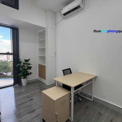 van phong 5 nguoi mo ta