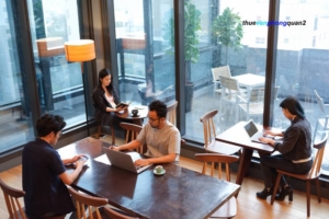 So sánh tổng quan về sự khác biệt giữa serviced office và co-working space